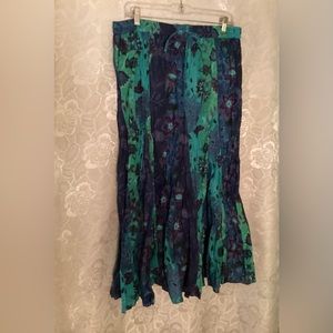 Broomstick Skirt. Size XL. Catalog Classics. Multi-blue. Stretch waist.